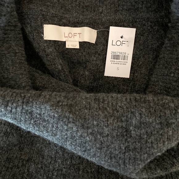 LOFT Women’s Small Grey Ribbed Cowl Neck Sweater NWT - Picture 6 of 8